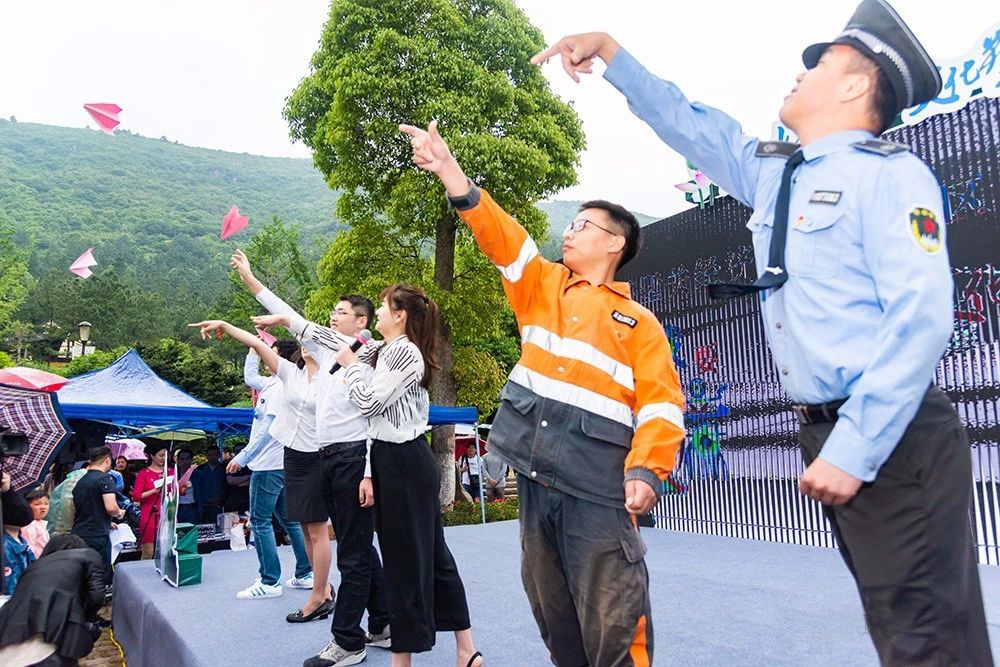 蘇州通錦應邀參加高新區“我要廉、我要臉”百人廉潔文化宣傳活動