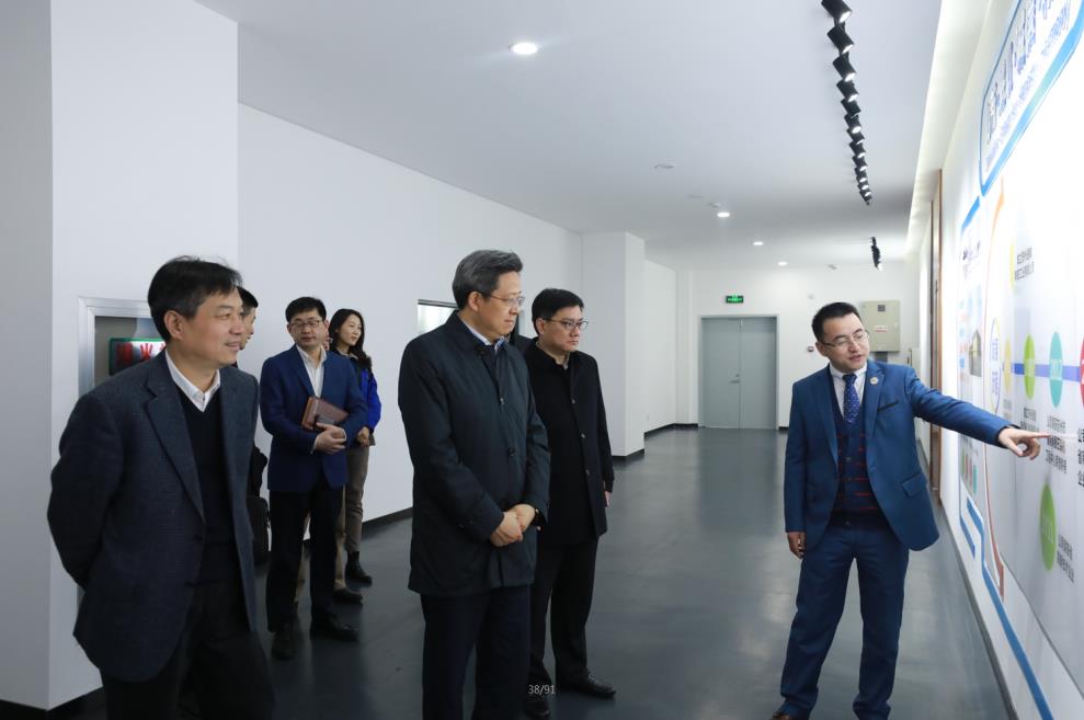 蘇州高新區黨工委書記、區長吳新明書記、王牟、黃鋒主任一行調研通錦